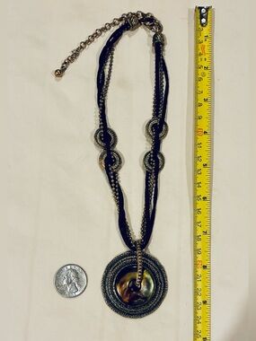 Chico’s Vintage Black and Gold Pendant Necklace - Beautiful